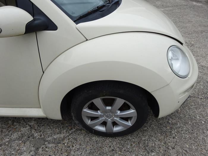 Scherm rechts-voor van een Volkswagen Beetle (LB1M), Auto-onderdelen, Gebruikt, -, Volkswagen, -