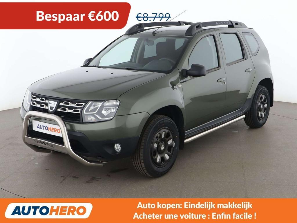 Dacia Duster 1.6 Laureate 4x2 (bj 2015), Auto's, Voorwielaandrijving, Euro 5, Gebruikt, Zwart