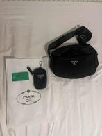 Prada heuptassen, Handtassen en Accessoires, Tassen | Schoudertassen, Ophalen of Verzenden, Zo goed als nieuw