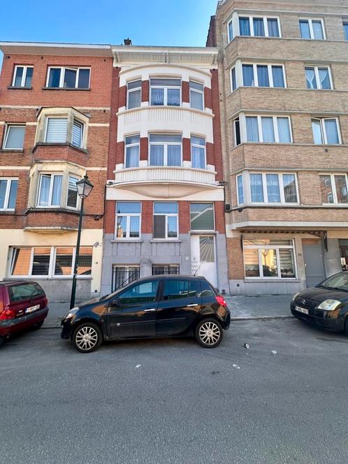 Appartement te koop in Forest, 3 slpks, Immo, Huizen en Appartementen te koop, Appartement
