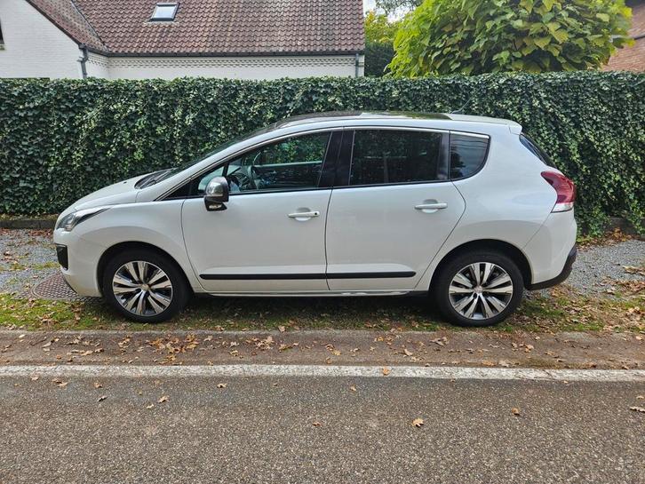 Peugeot 3008 "Allure" 1.6 benzine (EURO 6) AUTOMAAT !!!, Auto's, Peugeot, Particulier, ABS, Achteruitrijcamera, Airbags, Airconditioning