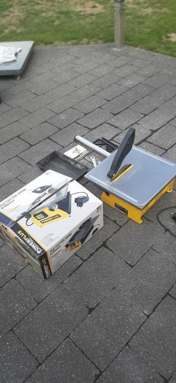 Tegelsnijder op water (met garantie) beschikbaar voor biedingen