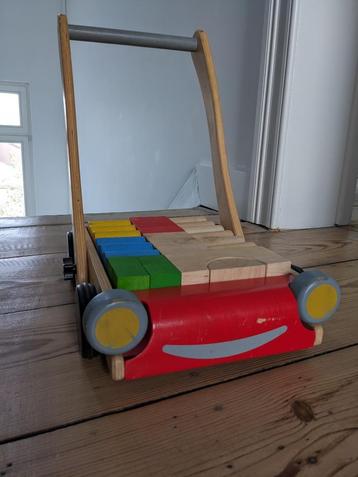 PLAN TOYS Chariot de marche disponible aux enchères