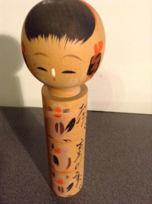 Kokeshi - Traditionele Japanse houten pop / 24, Antiquités & Art, Antiquités | Jouets, Enlèvement ou Envoi