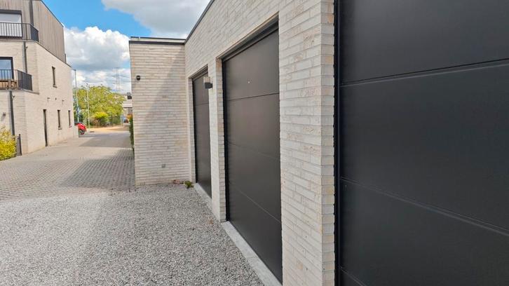 Garage te huur - Lendelede - vlakbij Rijksweg kluifrotonde, Auto diversen, Autostaanplaatsen en Garages