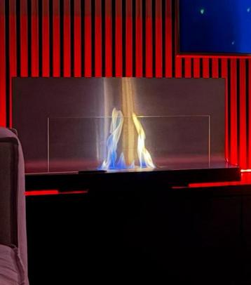 Radius design haard beschikbaar voor biedingen