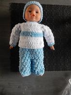 nr.30- Pop met blauw/ wit pakje, Ophalen of Verzenden, Babypop