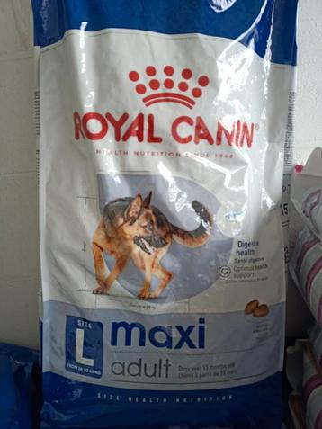 Royal Canin Maxi Adult beschikbaar voor biedingen