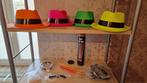 Verkleedspullen: plastieken hoedjes en glow in the dark, Nieuw, Ophalen