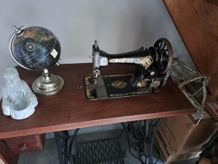 antieke singer naaimachine, Antiek en Kunst, Antiek | Naaimachines, Ophalen