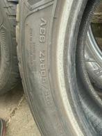 Winterbanden goodyear 205/50r17 93v  7mm, Auto-onderdelen, Banden en Velgen, Ophalen, Gebruikt, 17 inch, Band(en)