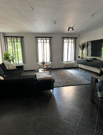 Te koop appartement markt 16 bus 3 Maaseik  beschikbaar voor biedingen