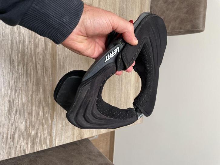 Leatt brace, Motoren, Kleding | Motorkleding, Tweedehands, Ophalen