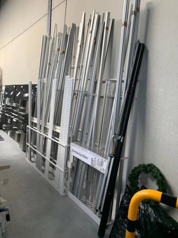 Aluminium profielen verschillende afmetingen beschikbaar voor biedingen