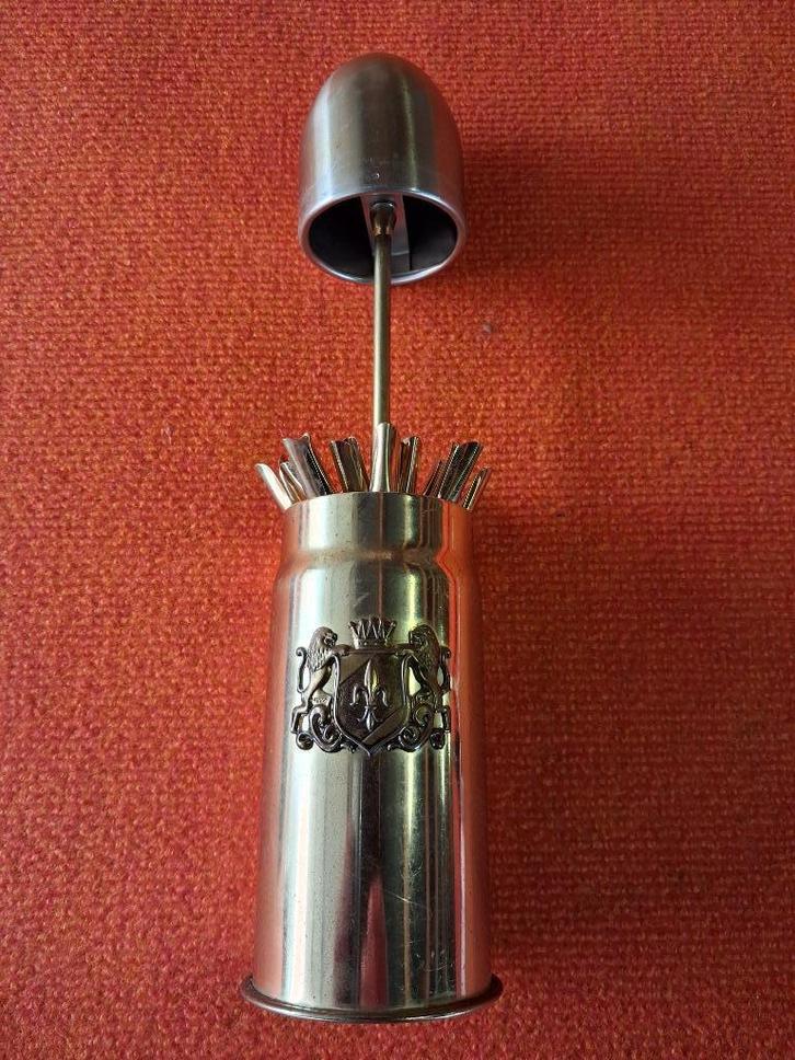 vintage sigarettenhouder in blik., Verzamelen, Rookartikelen, Aanstekers en Luciferdoosjes, Zo goed als nieuw, Tabaksdoos of Verpakking