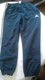 Pantalons adidas bleu t 42-44 ou 188