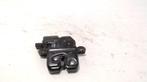 SLOTVANGER ACHTERKLEP ELEKTR. Clio IV (5R) (40557160), Gebruikt, Renault, Achterklep