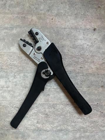 Haupa pince à sertir connecteurs MC4 (2,5–6 mm²) beschikbaar voor biedingen