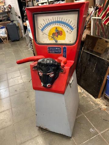 ++ Verkocht++ Oude kracht meter van kermis „El Toro”  beschikbaar voor biedingen