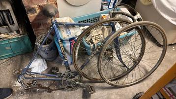 Novy fiets beschikbaar voor biedingen