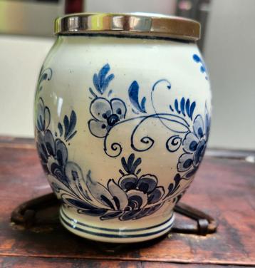 Vase delft signé DeVo. Signature assez rare. beschikbaar voor biedingen