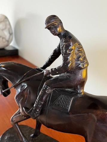 Massief bronzen beeld – Jockey te paard beeld 2 beschikbaar voor biedingen