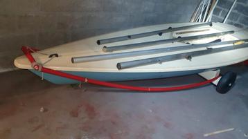 Laser zeilboot en ten cate surfplank 1500euro bespreekbaar  beschikbaar voor biedingen