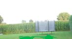 Trampoline met veiligheidsnet, Ophalen