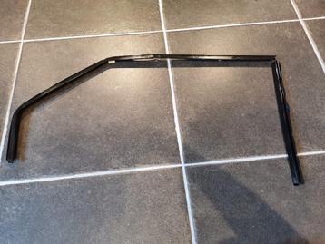 Alfa 33 raam afwerkingsprofiel R. achter 60544260 beschikbaar voor biedingen