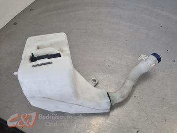 Ruitensproeiertank voor van een Iveco New Daily beschikbaar voor biedingen