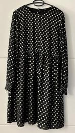 Sora zwart kleed met gouden bollen en lange mouwen, Kleding | Dames, Jurken, Maat 38/40 (M), Zwart, Sora, Ophalen of Verzenden