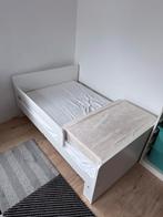 Peuter / een persoons bed, Huis en Inrichting, Slaapkamer | Bedden, Ophalen, Zo goed als nieuw