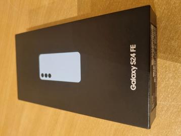 Samsung galaxy s24 fe lichtblauw gloednieuw (zegel)  beschikbaar voor biedingen