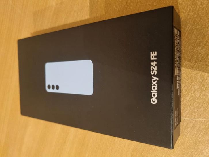 Samsung galaxy s24 fe lichtblauw gloednieuw (zegel), Telecommunicatie, Mobiele telefoons | Samsung, Nieuw, Galaxy S24, Ophalen