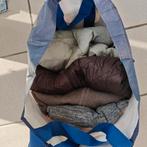 1x kinderjas 7 jaar. En kleding dame maat L, Ophalen