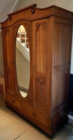 Kleerkast in eike met spiegel, Ophalen