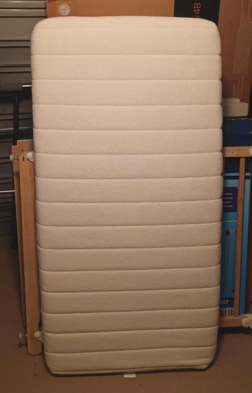 Matras voor kinderbed met dekbed en 5 hoezen, Huis en Inrichting, Slaapkamer | Matrassen en Bedbodems, Gebruikt, Matras, Ophalen