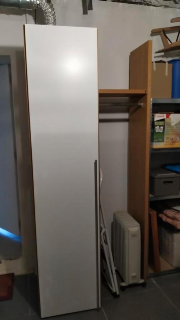 Now (Hulsta) hoge garderobe kast, Huis en Inrichting, Kasten | Stellingkasten, Gebruikt, Ophalen