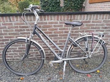 fiets beschikbaar voor biedingen