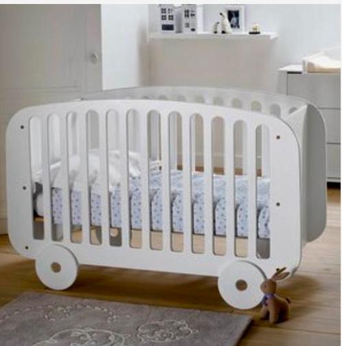 Moderne Babybed – Wit – 60x120 cm – Zo goed als nieuw!, Kinderen en Baby's, Babywiegjes en Ledikanten, Zo goed als nieuw, Ophalen