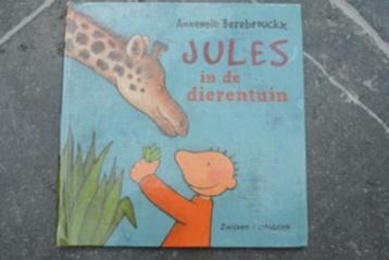 Jules in de dierentuin beschikbaar voor biedingen