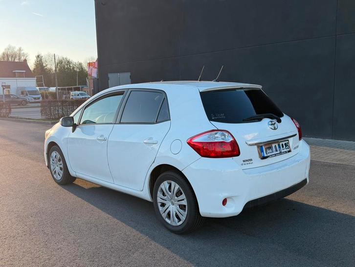 Toyota Auris 1.6 Benzine 2011 Eur 5, Auto's, Toyota, Bedrijf, Auris, Benzine, Ophalen