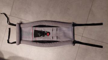 Thule infant sling beschikbaar voor biedingen