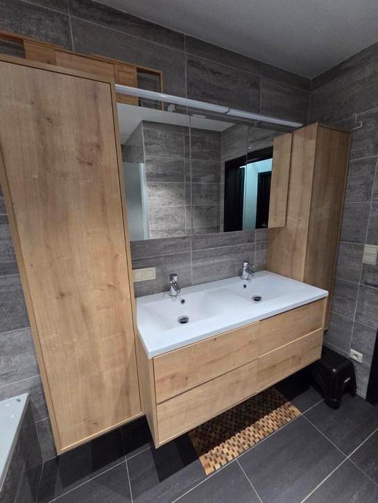 Te koop: Moderne badkamermeubelset – 120 cm – houtlook – goe, Maison & Meubles, Salle de bain | Meubles de Salle de bain, Enlèvement