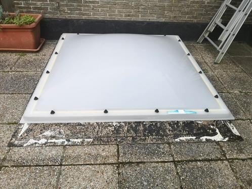 DUBBELWANDIGE KOEPEL, ACRYL, elektrisch.!, Tuin en Terras, Zwembad-toebehoren, Zo goed als nieuw, Ophalen of Verzenden