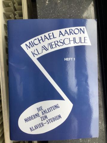 KLAVIERSCHULE  MICHAEL AARON BIJNA ALS NIEUW  beschikbaar voor biedingen