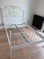 Ikea metalen bed frame - 140x200, Huis en Inrichting, Slaapkamer | Bedden, Ophalen, Tweepersoons, 140 cm, Zo goed als nieuw