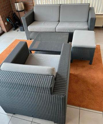 Lounge Borek beschikbaar voor biedingen