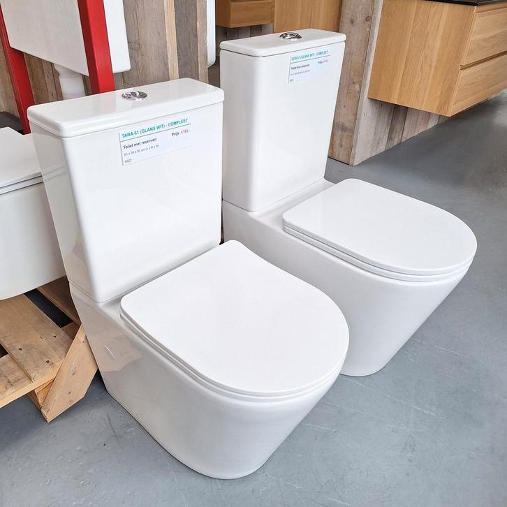 Compleet staande toilet met reservoir, pot en zitting wit, Huis en Inrichting, Woonaccessoires | Overige, Nieuw, Ophalen of Verzenden