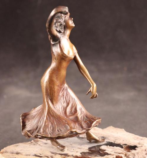 Weens bronzen danseres, Antiek en Kunst, Kunst | Beelden en Houtsnijwerken, Ophalen of Verzenden